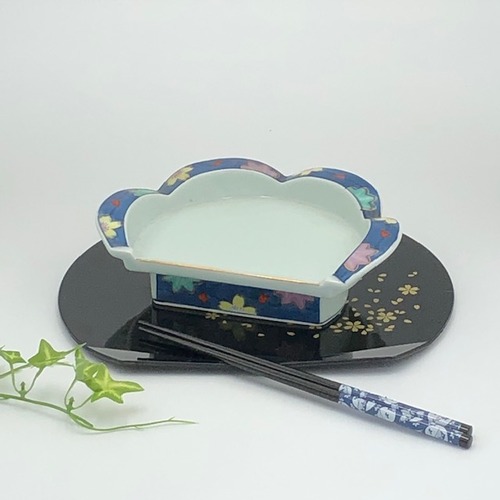 アウトレット品　有田焼　波型春秋高台向付