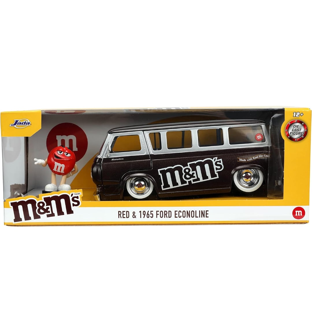 □JADA TOYS 1/24 エムアンドエムズ レッド フィギア ＆フォード