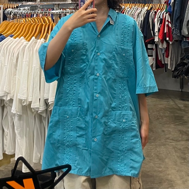 キューバシャツ