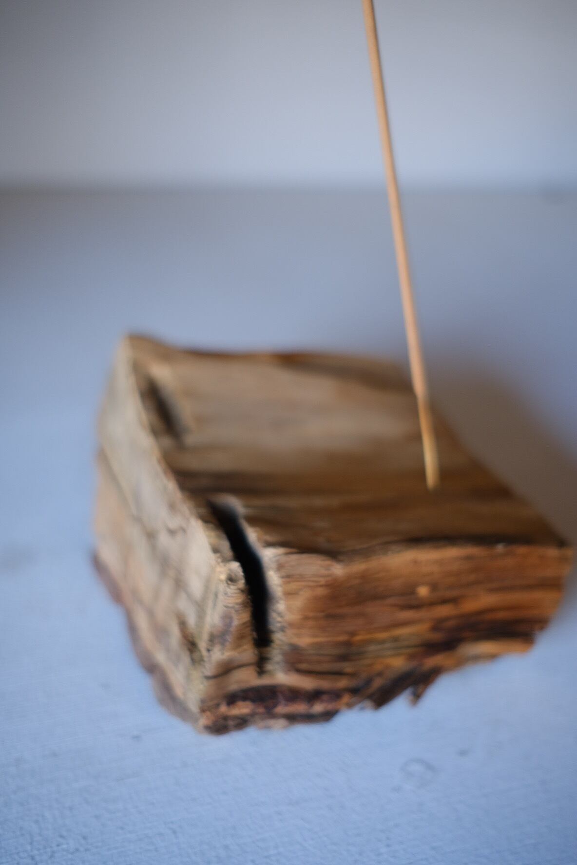 一枚板お香立て 樅木 -momi- | TORINOKI FURNITURE