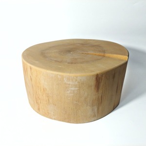 北海道産ホオノキ 丸太ロースツール｜現品販売