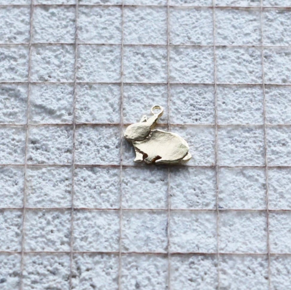 おすわりうさぎ｜ネックレス｜N612 | thuthu appetizing accessories