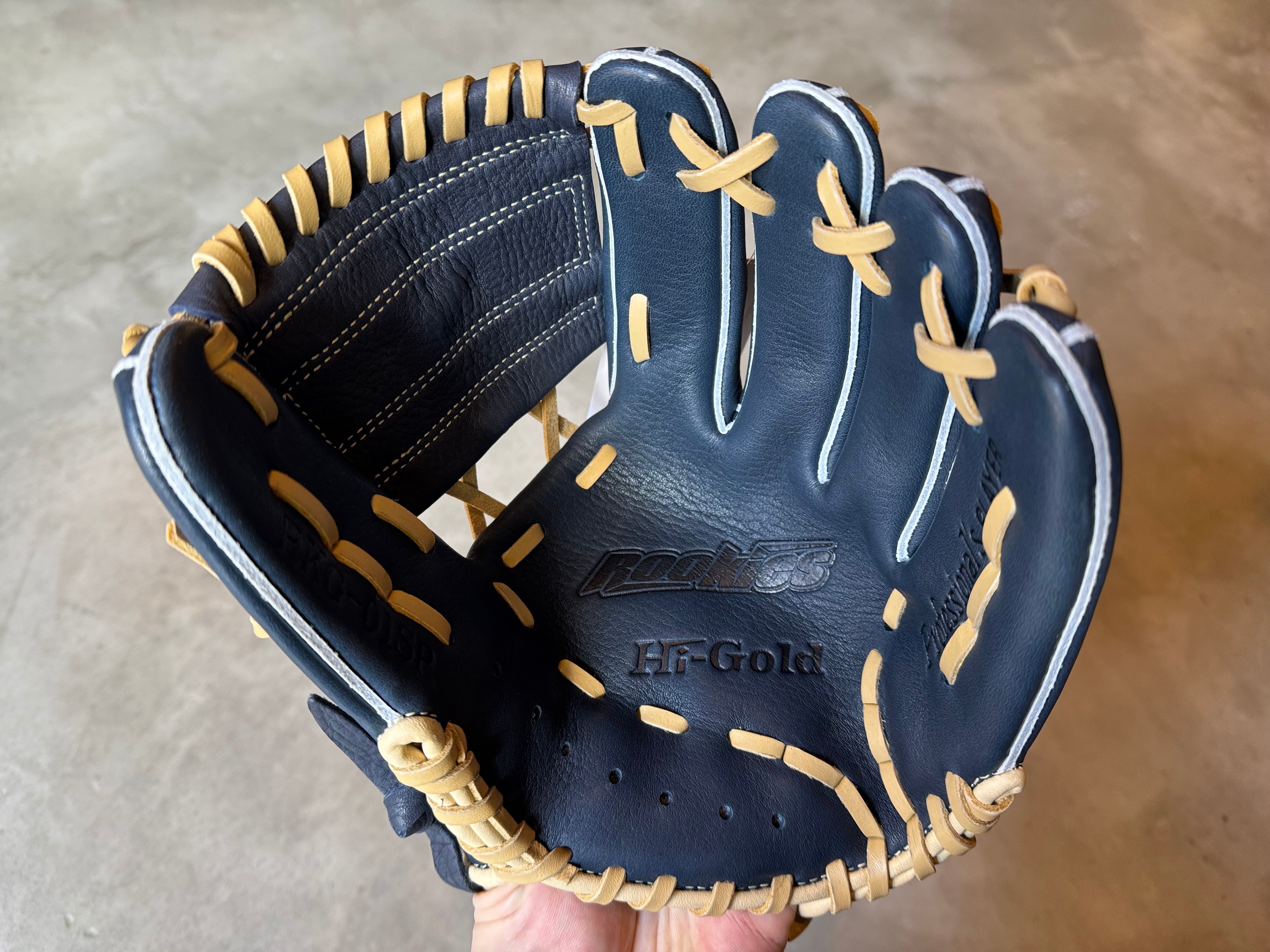 2026年限定モデル ROOKIES【Hi-GOLD】ジュニア軟式用グローブ S〜M
