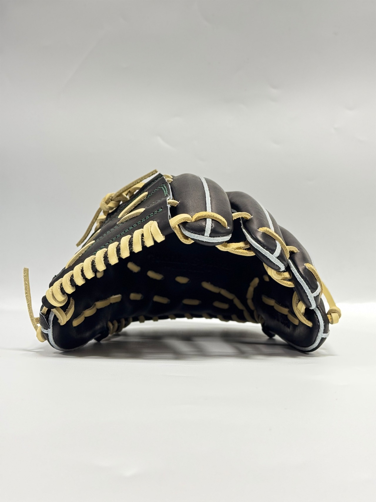 GSｰゴリラスポーツ　スタンダードシリーズ　硬式仕様グラブ　右投げ用　当て挟み型　ゴリラブラック×キャラメル　GSｰ9（ワンピースウェブ）・画像6