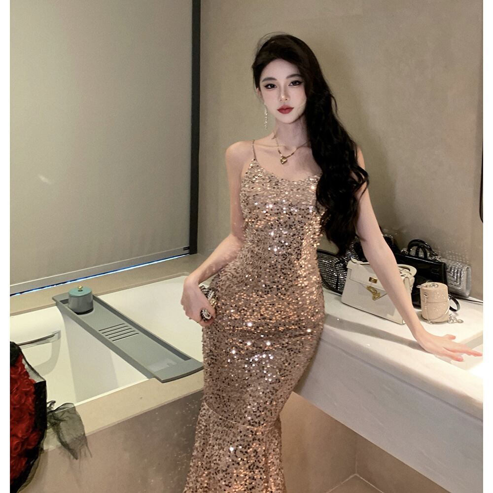 【新作】【送料無料】 2024 新しい夏のスタイル日本と韓国の女性のセレブスタイル光沢のあるスパンコールスリムフィッシュテールパーティードレスドレス 7938 0161075853409