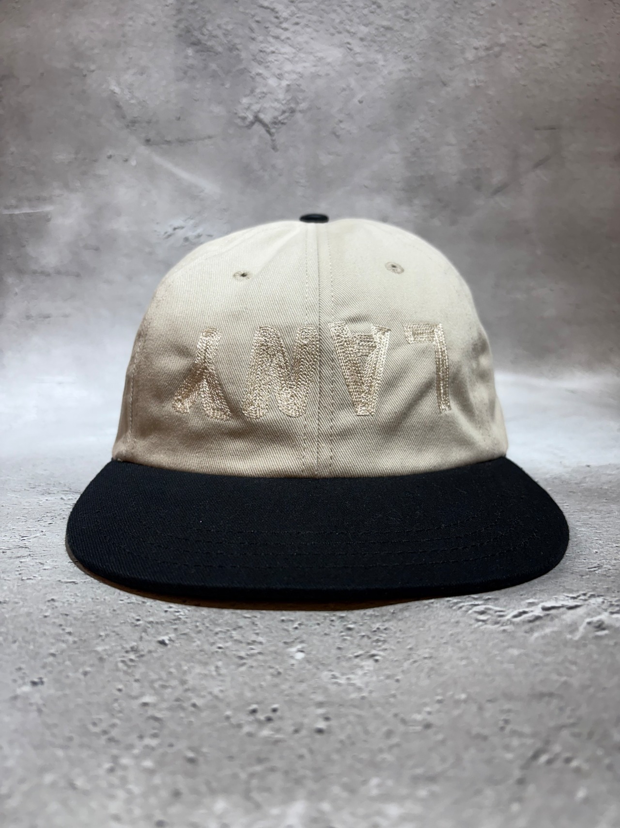 【gifthat別注】Coopers Town/クーパーズタウン LA NY Upside Down Wロゴ キャップ  アイボリー