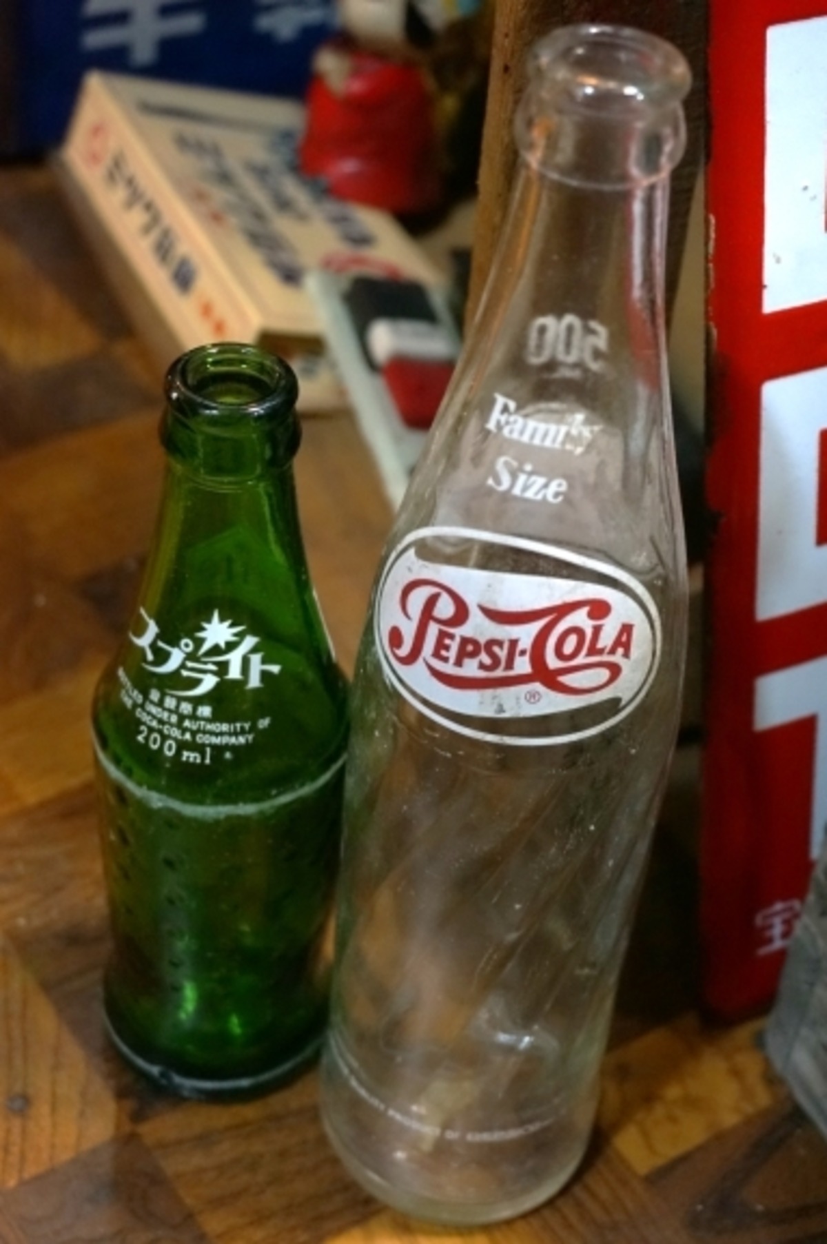 スプライト 昭和レトロ 当時物 鉄看板 （古いタイプの飲料ガラス瓶 