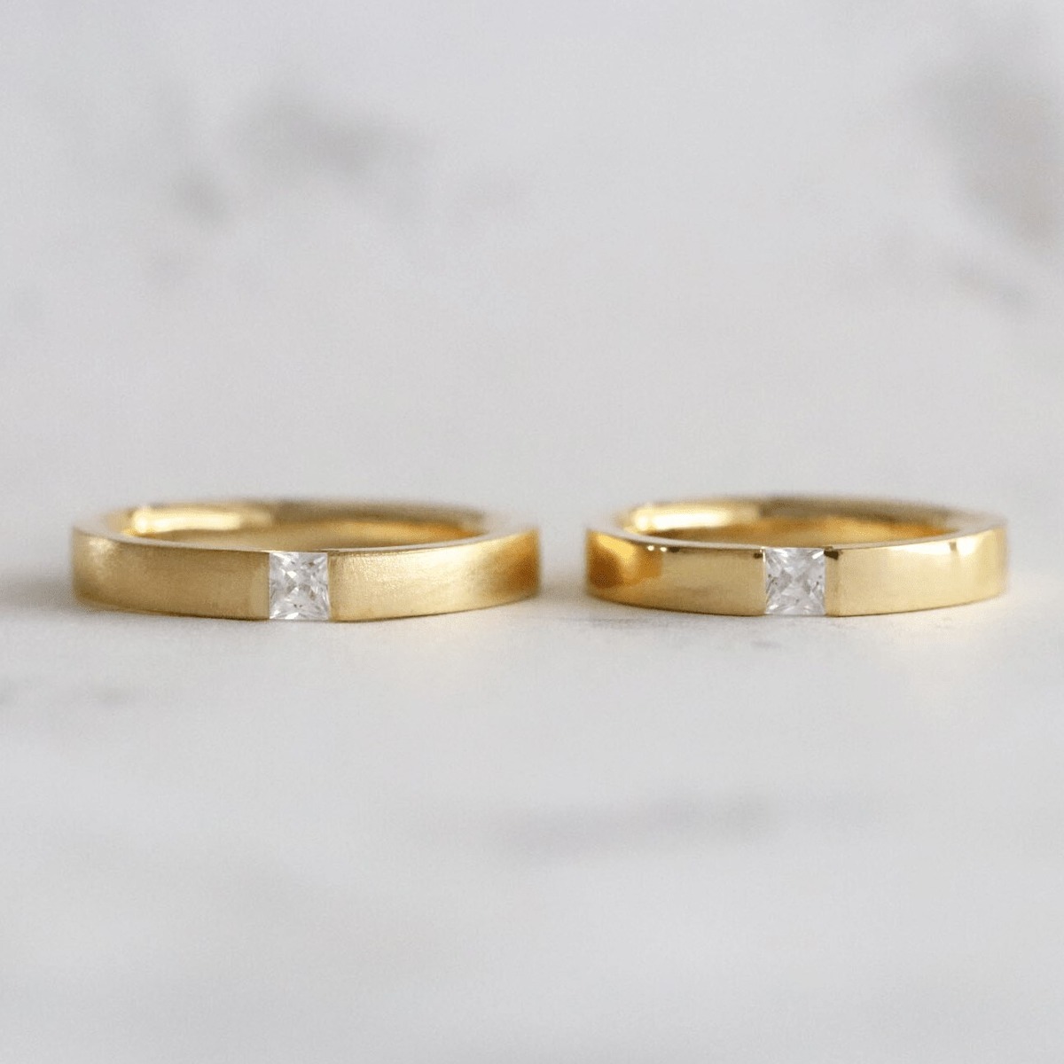 結婚指輪】プリンセスカットダイヤモンド_K18YG | Somm Jewelry【ソム 