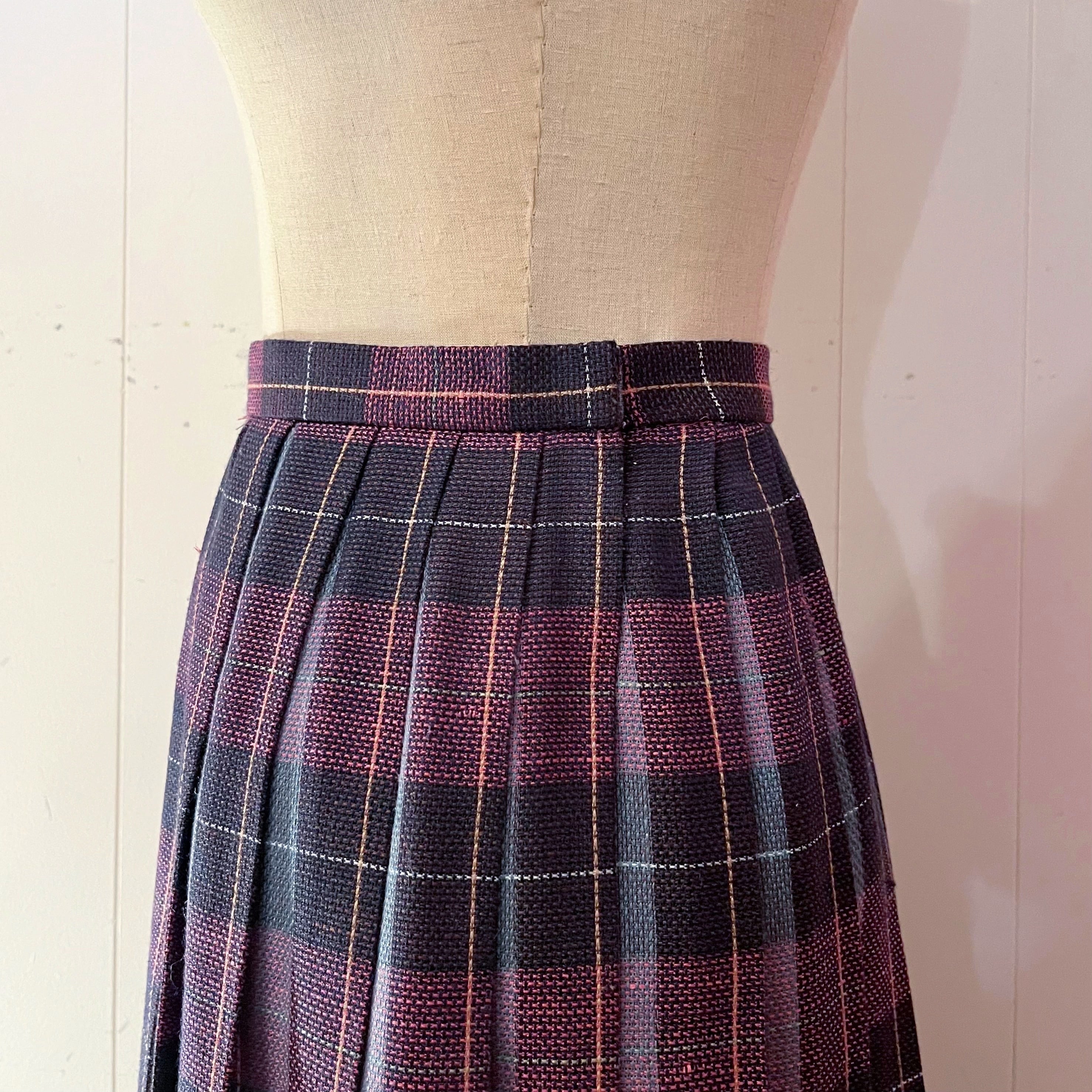 pink green check pleats skirt