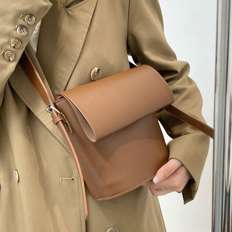 オータムウィンタースタンダード レトロ 秋物 冬物 メッセンジャーバッグ Tiancai_Wing_Bag16557687245