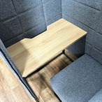 work plus BASED-WIZ PERSONAL BOOTH Graphite ワークプラス パーソナルソファデスク リモートワーク 打合わせブース 半個室 集中ブース ワークブース グレー系【中古】【350サイズ】