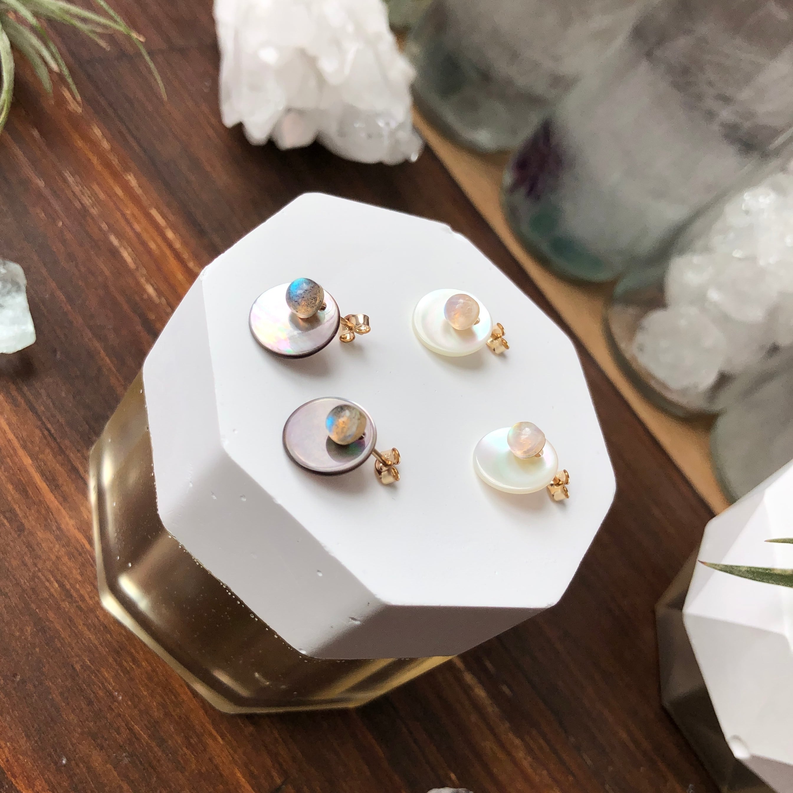 14kgf ラブラドライトピアス✧ ラブラドライト×シェル＊14kgfピアス | yvous