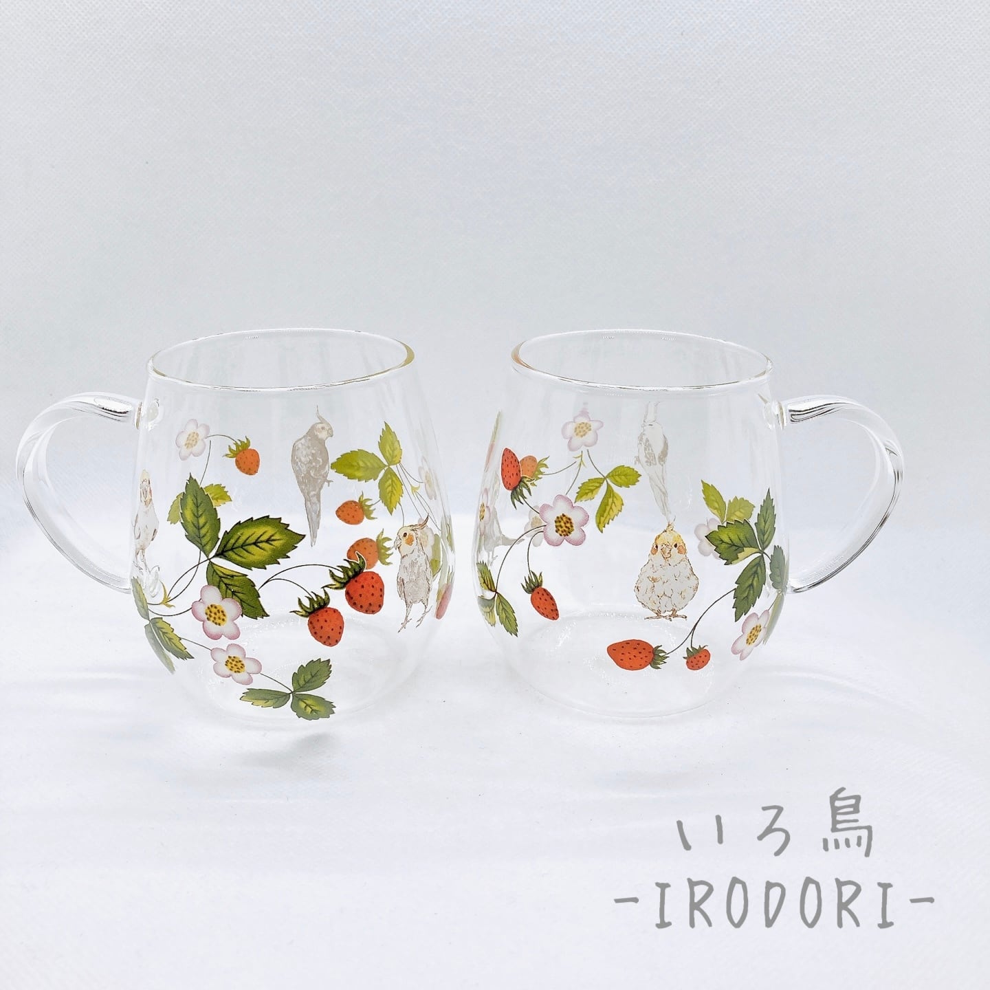 オカメインコ 耐熱ガラスペアマグカップ（いちご） | インコグッズ