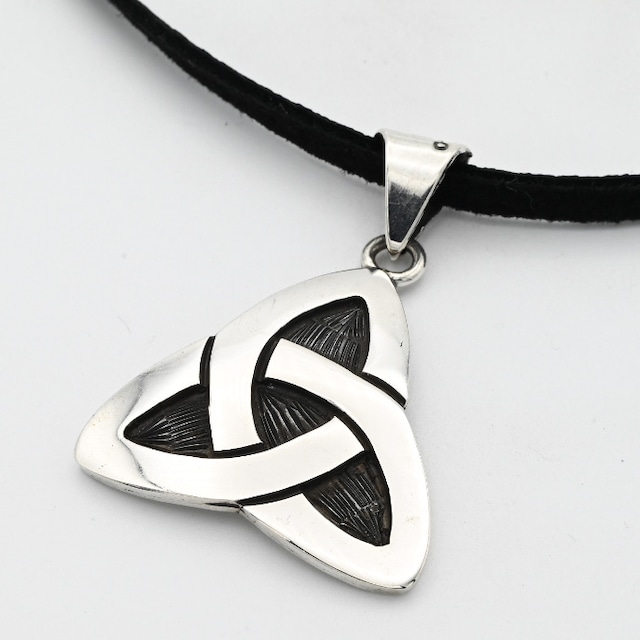 Celtic Knot Design Pendant Top With Deer Leather Strap / Mexico