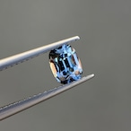 カラーチェンジジルコン 6.1x4.6mm, 0.95ct, ミャンマー産