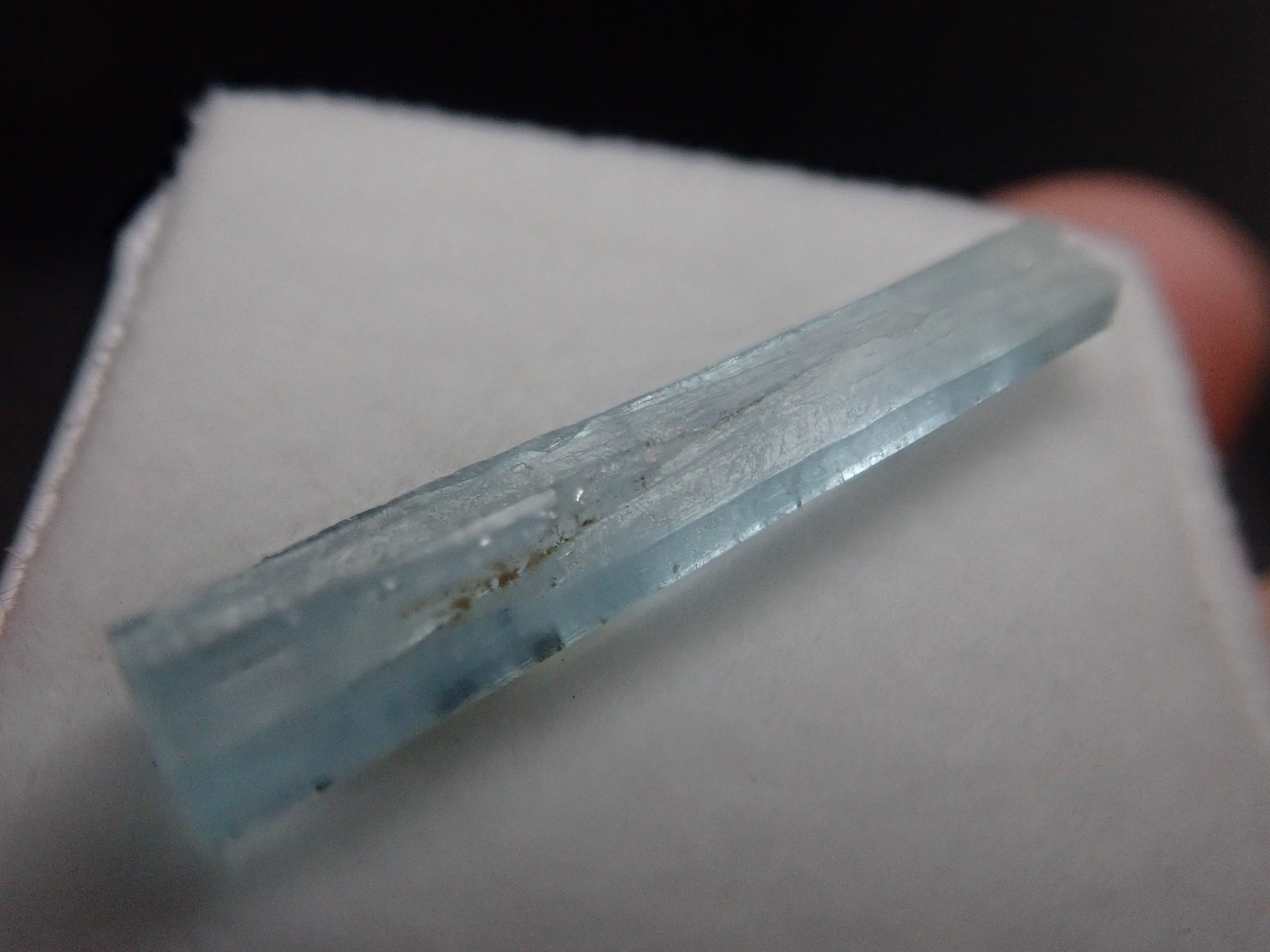 ナミビア産　アクアマリン　柱状原石 ナミビア エロンゴ産 アクアマリンの原石 No.45 - cute stone -