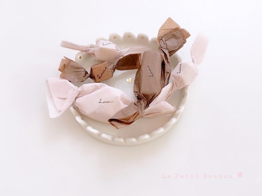 MERCI,AMOUR（French stamp） | Le Petit Bonbon