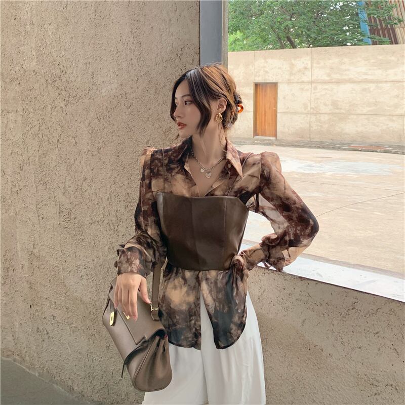 レトロな絞り染めのシフォンシャツの女性の2020年秋新しい香港スタイルの長袖ルーズシャツデザインのニッチトップス ブラックストロベリース37066106007
