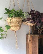 プランターハンガー