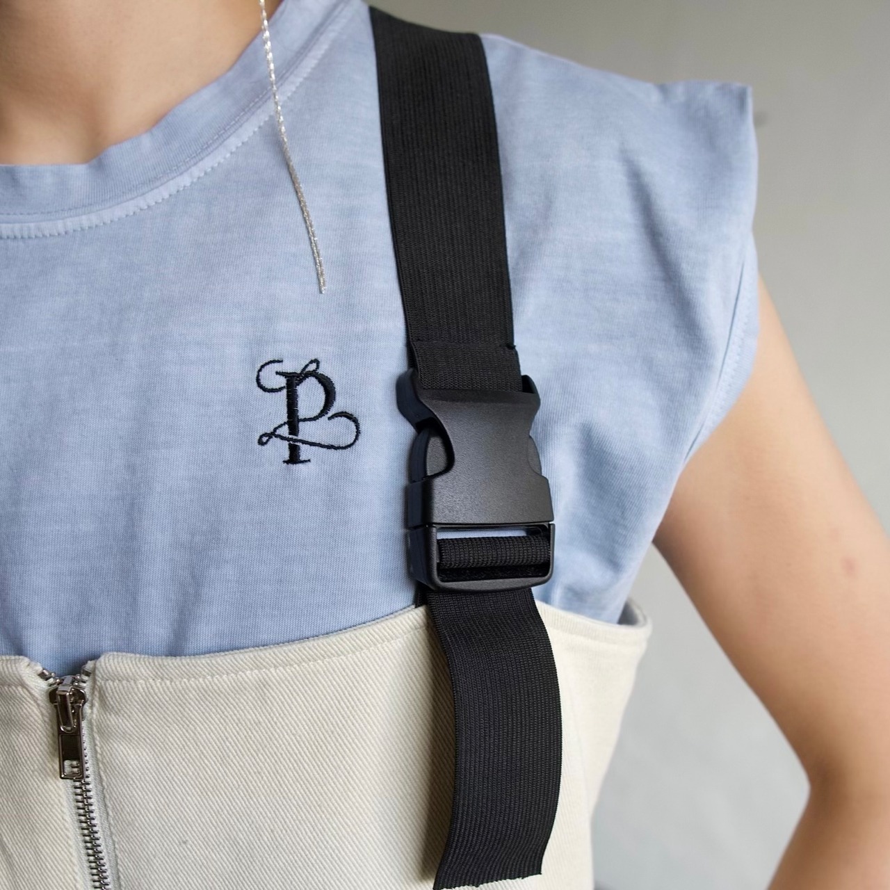 ピグメント刺繍ロゴフレンチスリーブTops/Blue