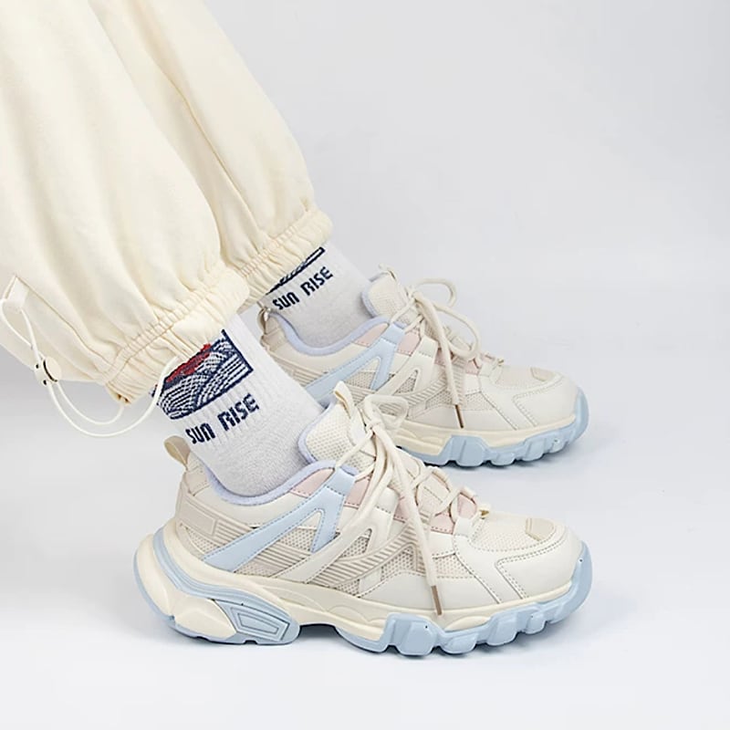 ニュアンスカラー で足もとふんわり♪ 厚底 スニーカー ダッドシューズ 通学 通勤 美脚見え メンズライク ストリート 重量感 カジュアル パステル | lamitte deco トレンド 韓国ファッション ショップ BASE店 powered by BASE