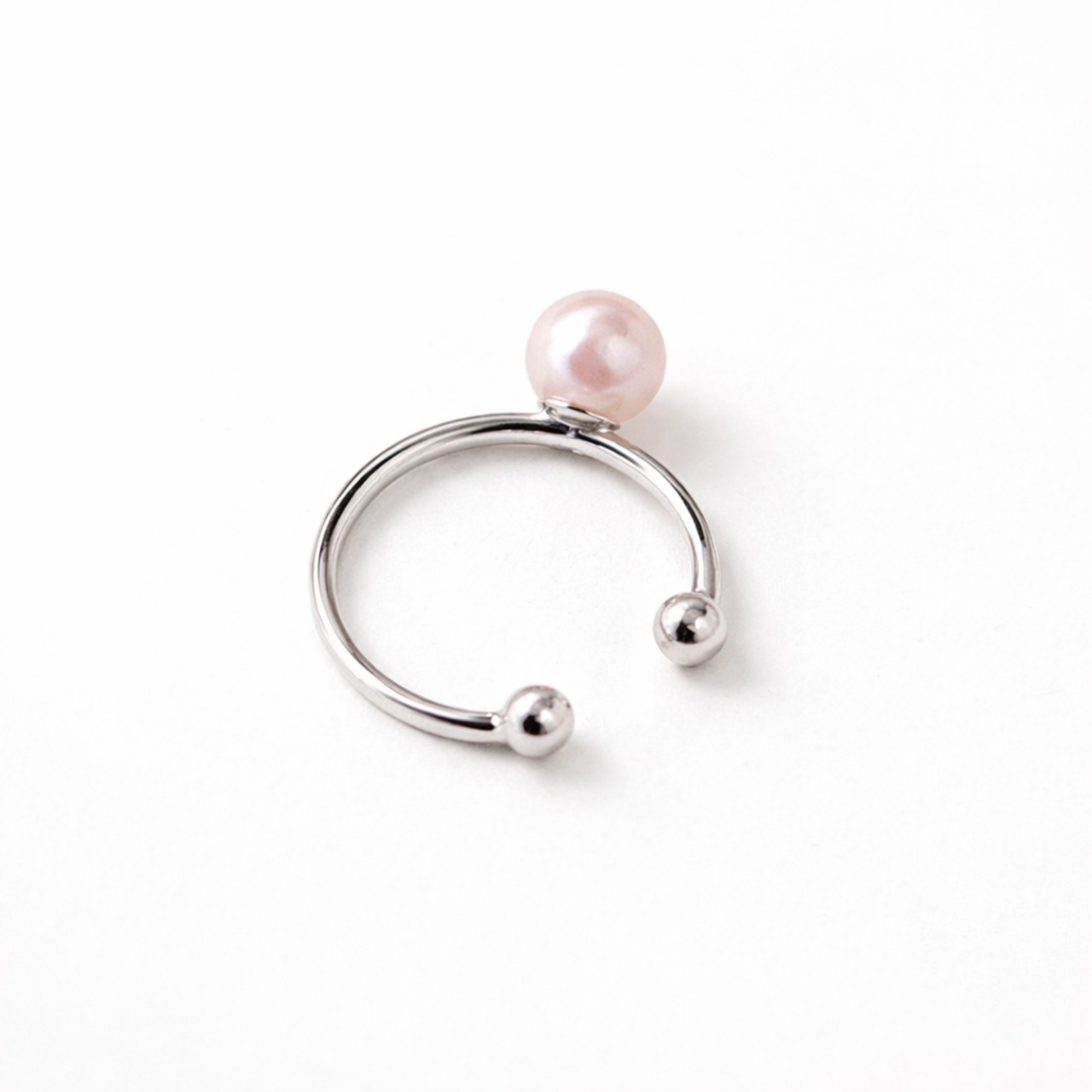 【あこや真珠 イヤーカフ】シルバー925・ロジウム仕上げ｜ピアスホール不要・5.5mmパール・上品アクセサリー・ギフトに最適