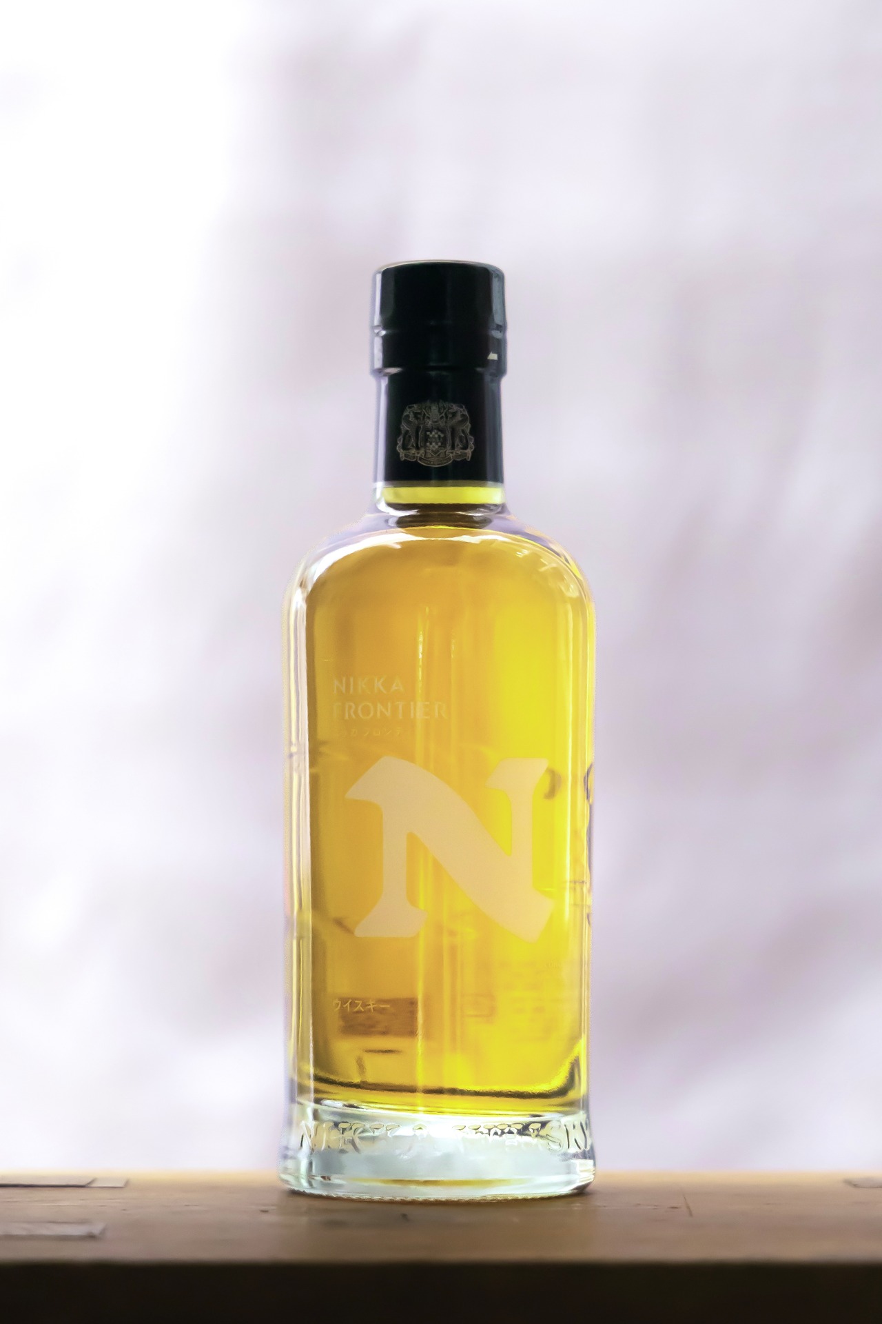 ニッカ　フロンティア　【箱付き】　700ml