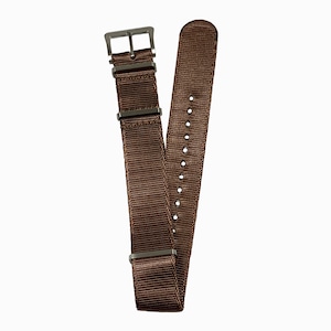 DELUXE NYLON NATO TYPE WATCH STRAP /   Brown color