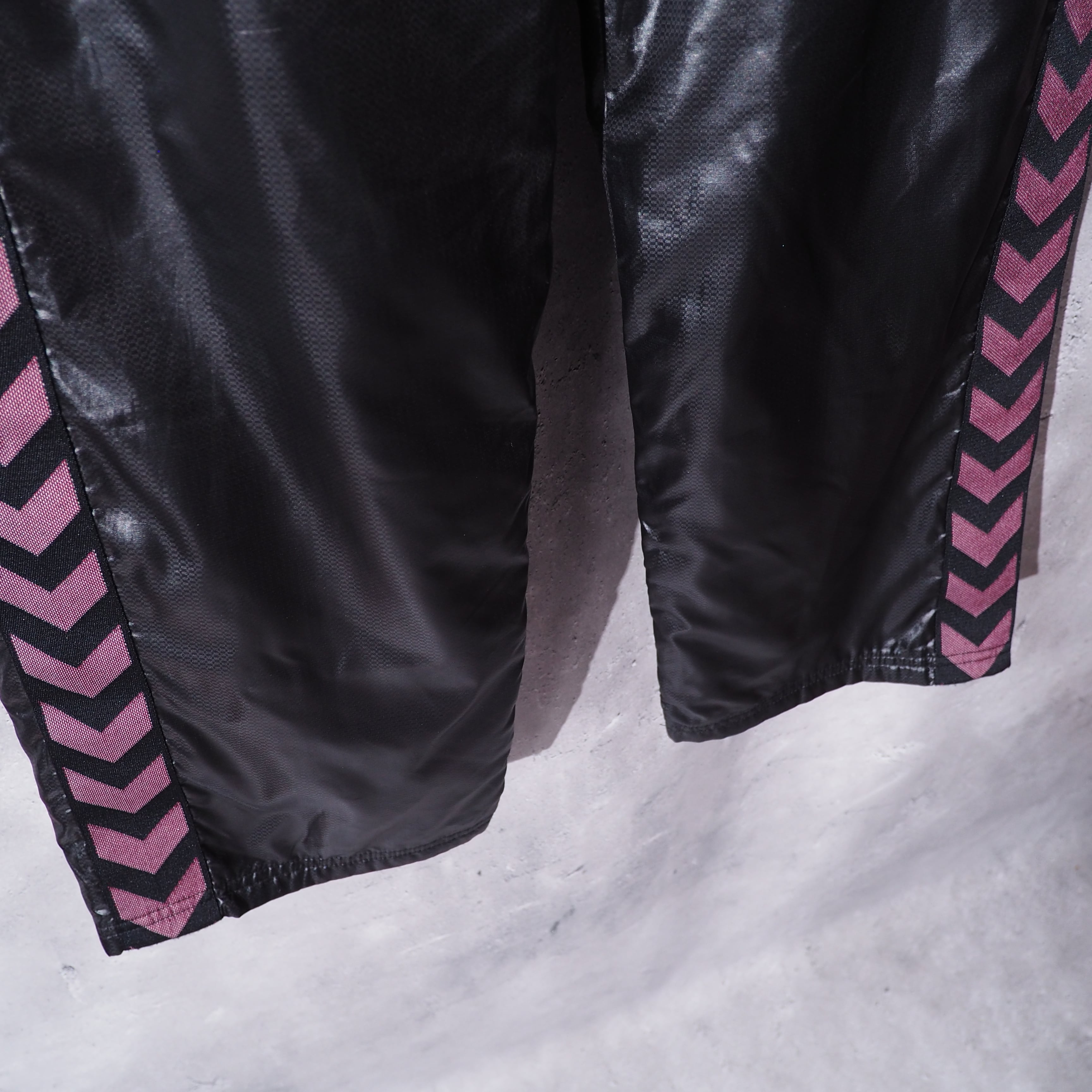 ” hummel ” arrow line × logo embroidery track gross pants
