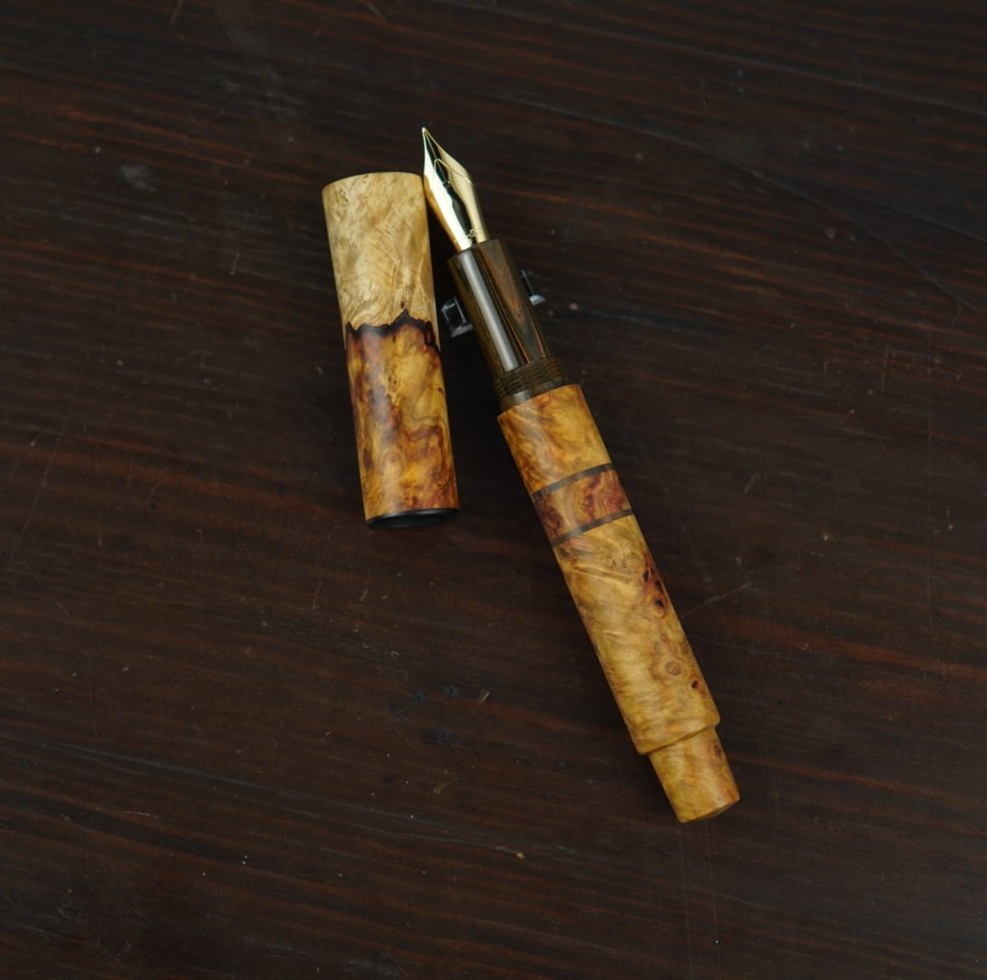 fountain pen | 綴り屋 (Tuduriya)