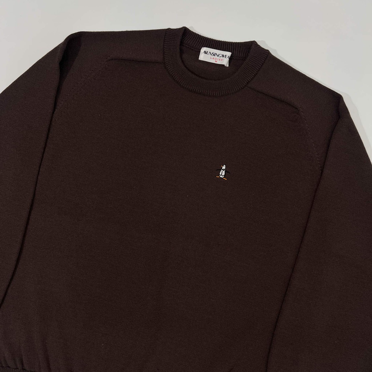 Munsingwear マンシングウェア ワンポイント刺繍 ウールニット セーター M/ブラウン/レディース