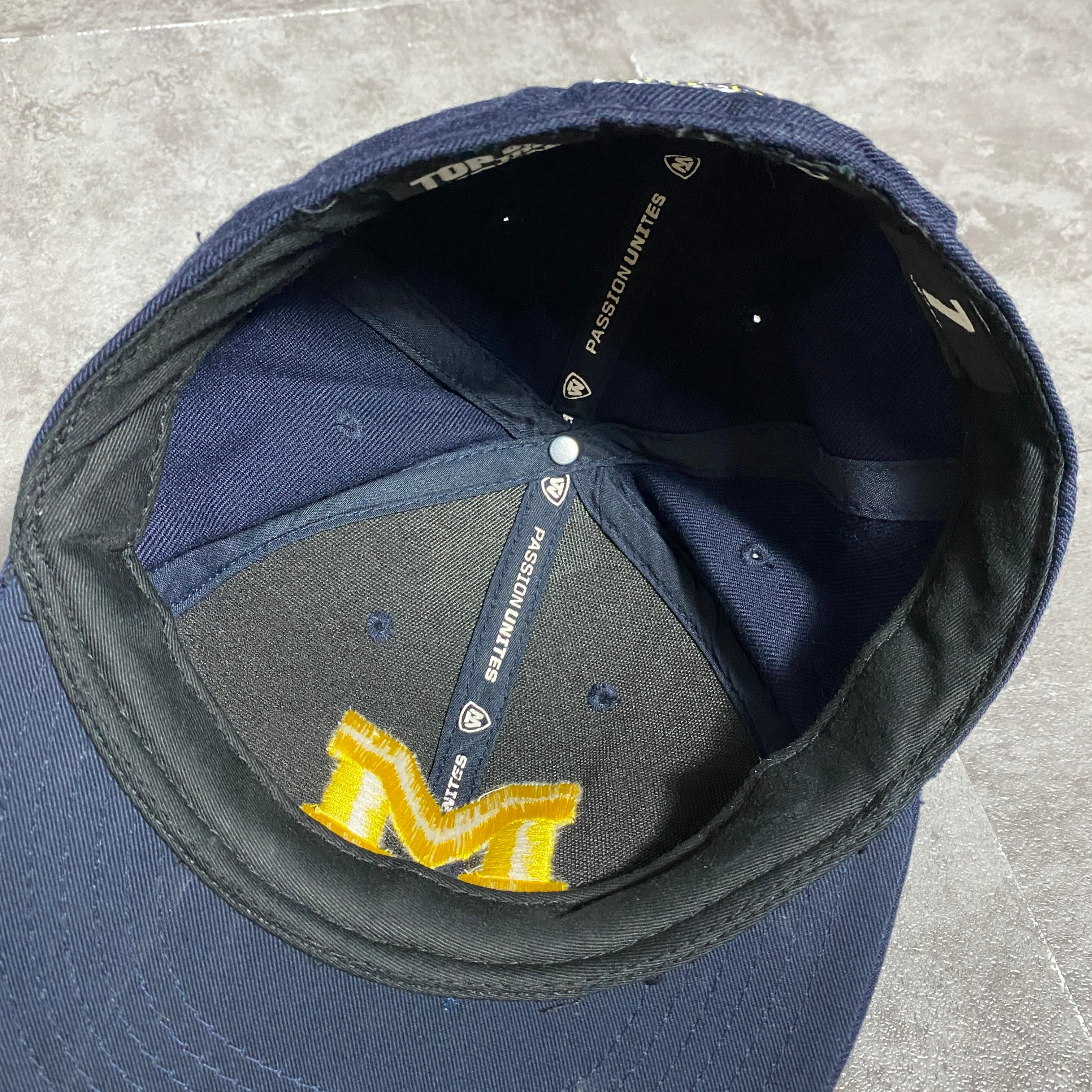 90's TOP OF THE WORLD Michigan ミシガン大学 刺繍カレッジロゴ