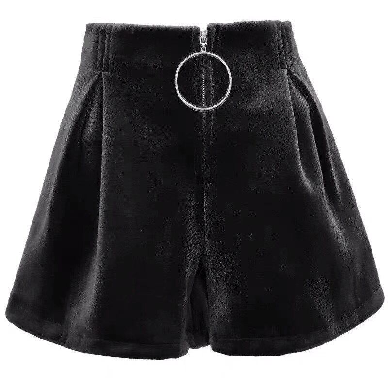 フロントジッパーショートパンツ