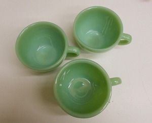 【アンティーク】ファイアーキングKW-193 3 Vintage Fire King Jadeite Jadite HEAVY Restaurant Ware CUP & SAUCER SET