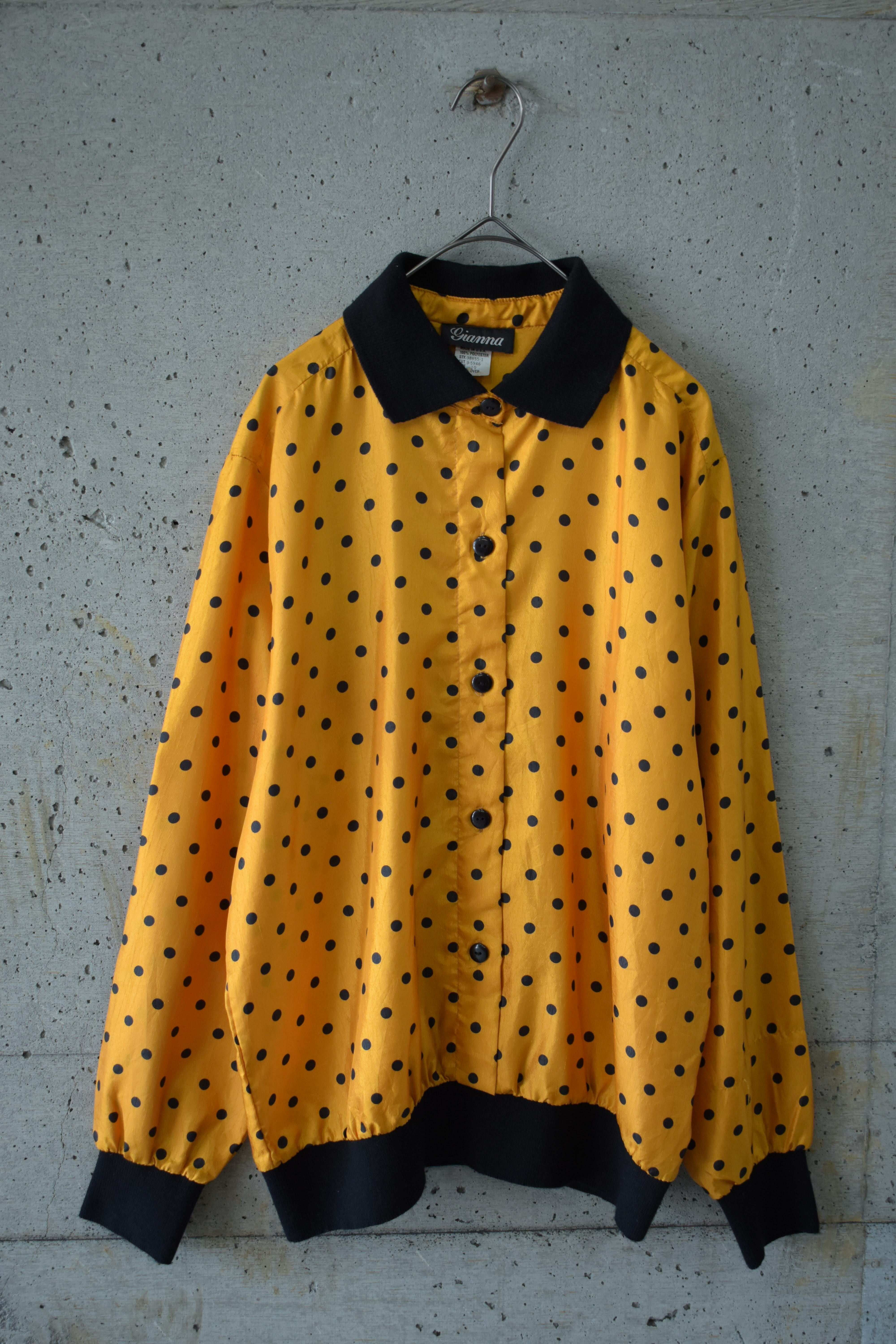 Yellow-dot glossy blouson
