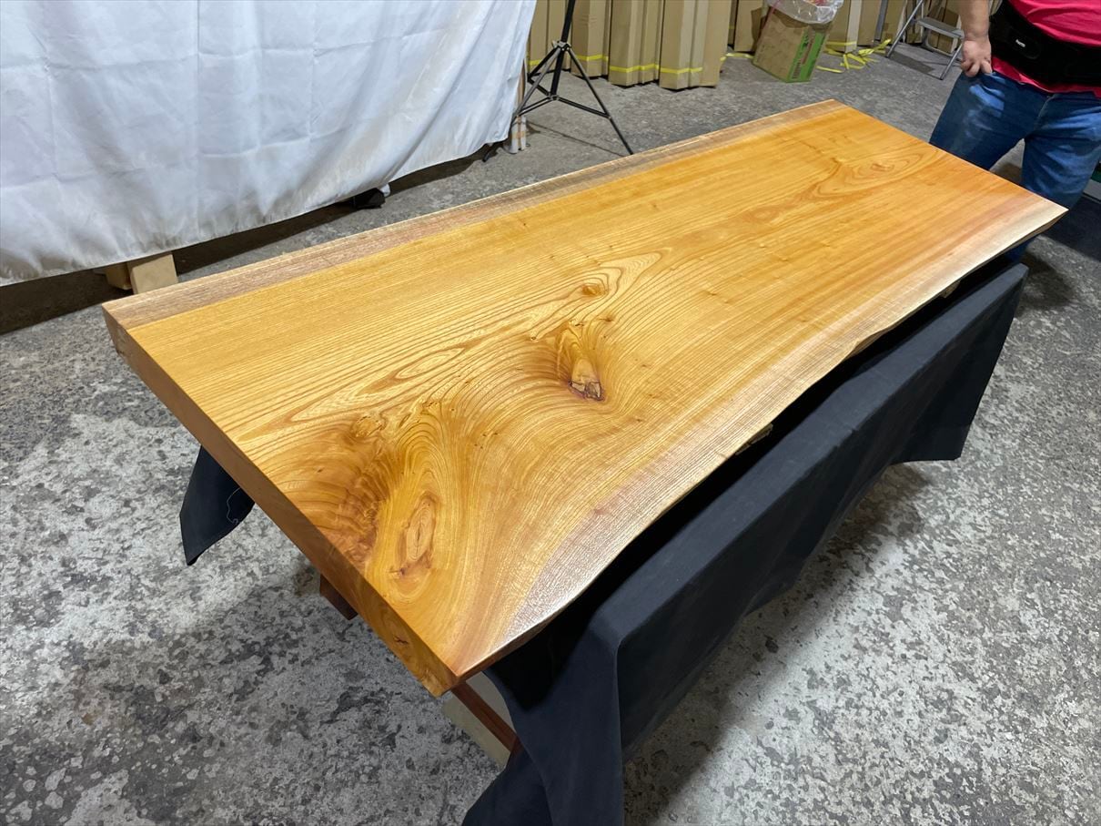 ケヤキ3914 欅 一枚板無垢 乾燥材 1750x540‐560x50mm カウンター ケヤキ3914 欅 一枚板無垢 乾燥材 1750x540‐560x50mm カウンター