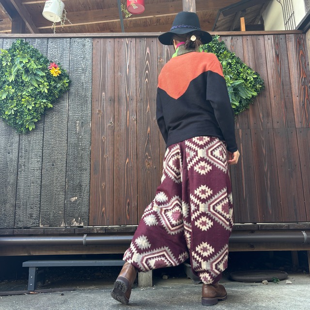 バイカラーニット