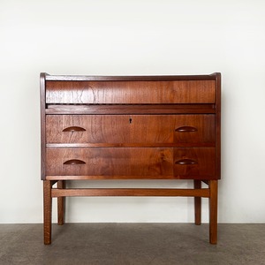 Dressing chest of 2 drs / CS084