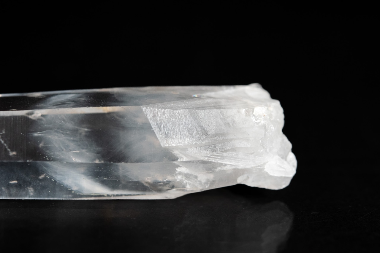 〈困難を経験にする〉コロンビア産 ホワイトファントムクオーツ