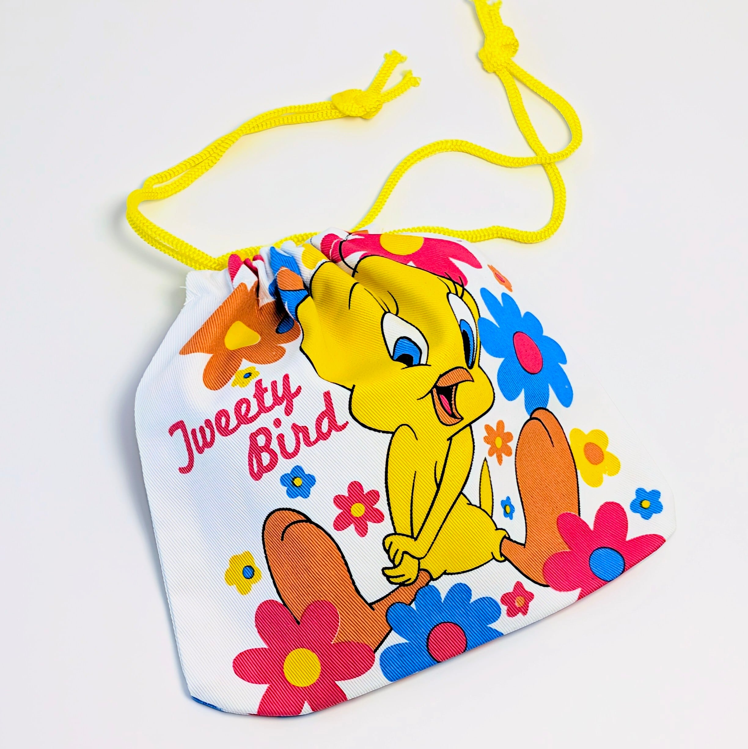 ✨️可愛すぎて何枚も欲しい♡✨️アメリカンキャラクターPURSE【 Looney Tunes(ルーニー・テューンズ)】 トゥイーティー / 巾着袋 〚アメリカン雑貨 アメトイ〛