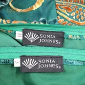 フラメンコ 衣装 SONIA JOHNES ソニアジョーンズ ツーピース セットアップ 上下セット グリーン系 ゴールド系 緑 ベージュ 金 ボランテ フリル レース 柄 模様 高級感 ゴージャス ダンス 発表会 ステージ衣装 上品 舞台衣装 かっこいい ダンス衣装 おしゃれ エレガント