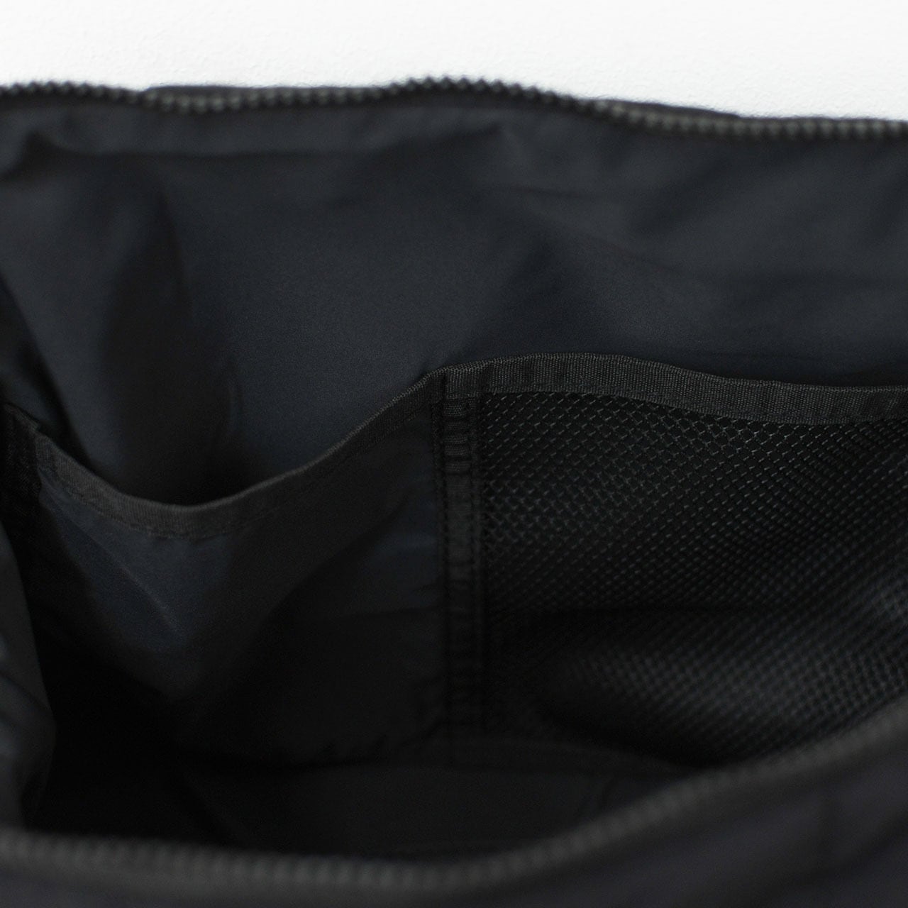 meltum [メルタム] QUILTING POUCH SHOULDER BAG [MTM-BG-0162-23-C