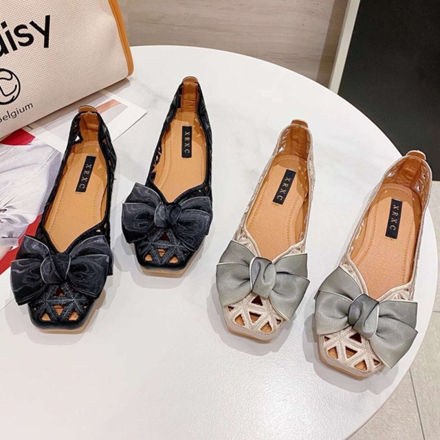 カットワークリボンパンプス　F001