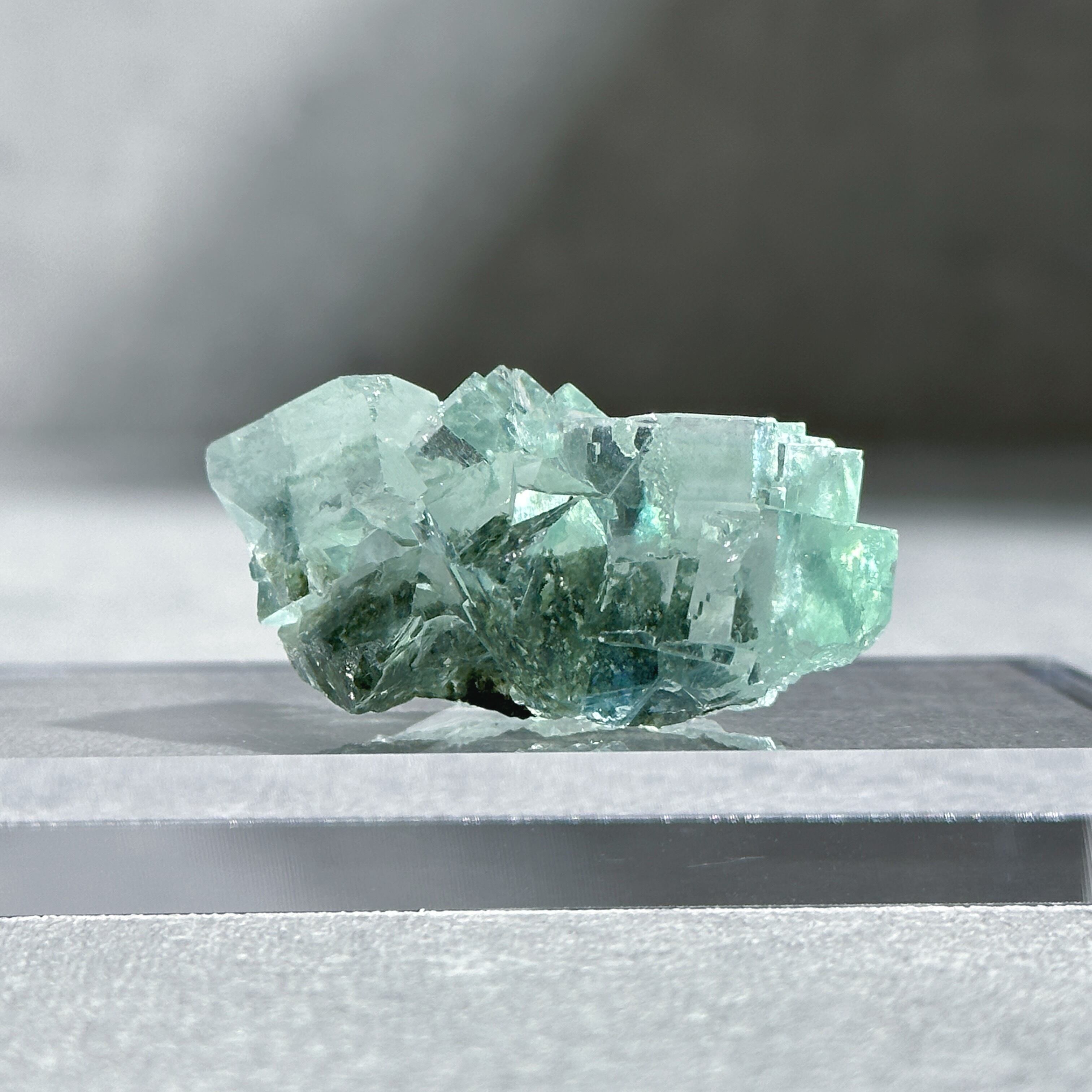 シャンファーリン産フローライト 原石01◇ Fluorite From Xianghualing