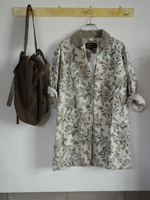 <vintage>”Eddie Bauer”flower over jacket