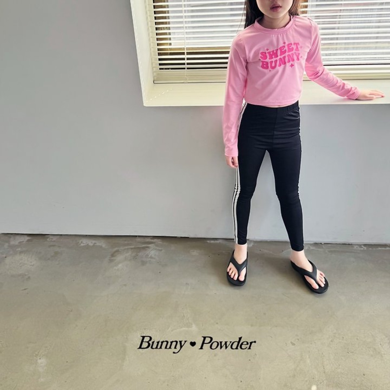 [Bunny Powder] (Feature) Water Track Pants (L/XL) / [버니파우더] (기획)워터트랙팬츠 (L/XL)