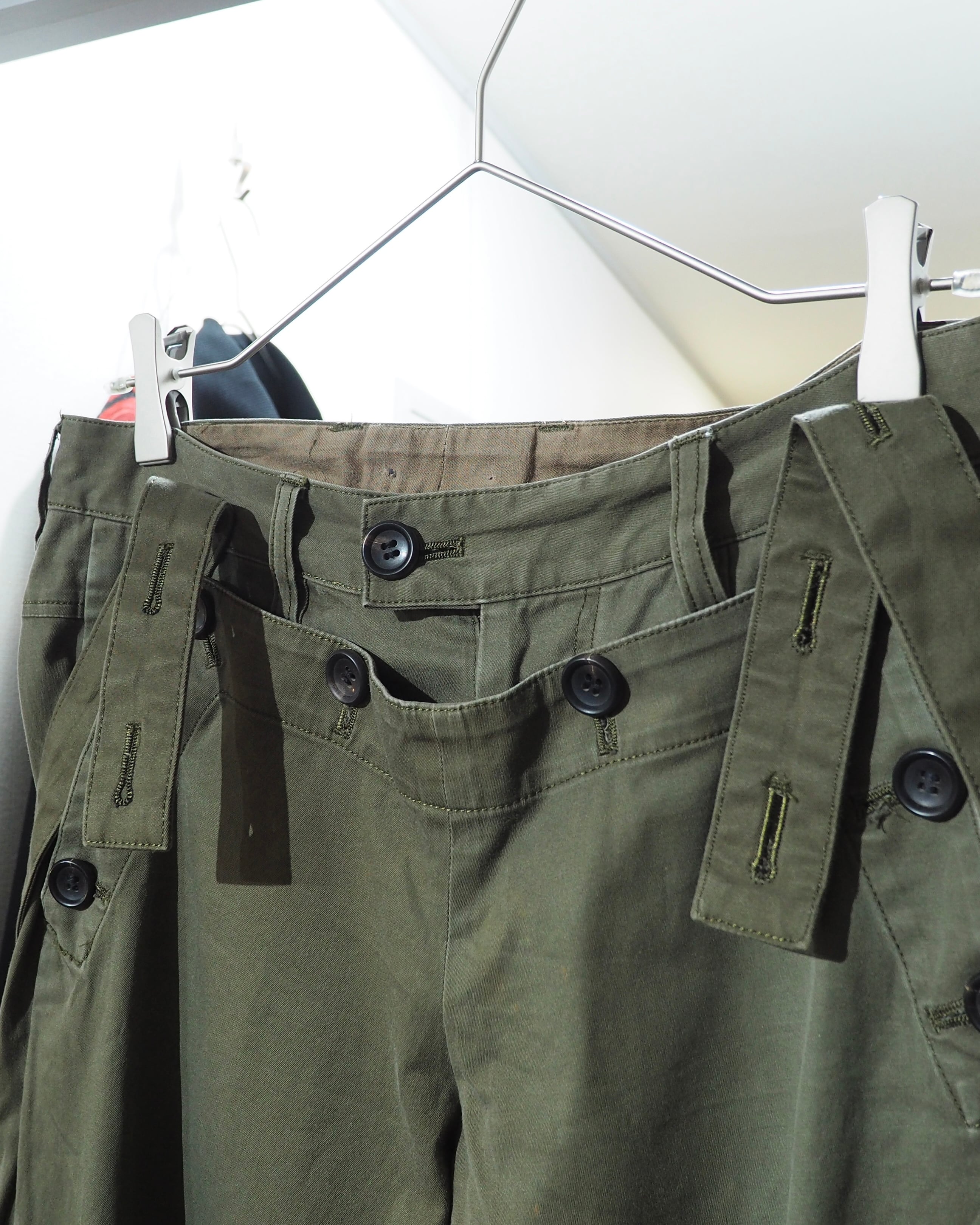 "THE TWELVE - 変形 " Suspender Flare Military Cargo Pants