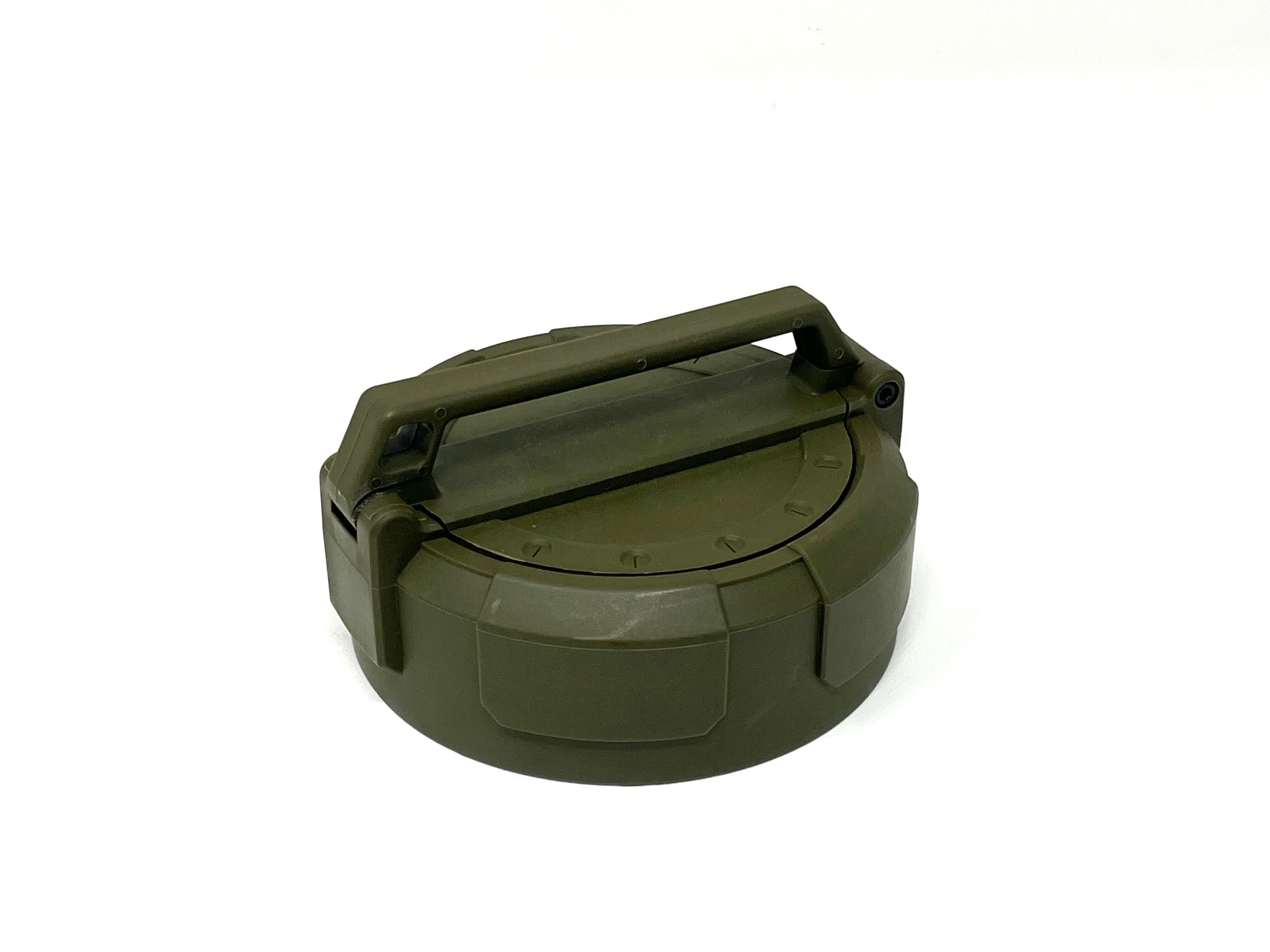 LOCKFIELD EQUIPMENT（ロックフィールドイクイップメント）アダム