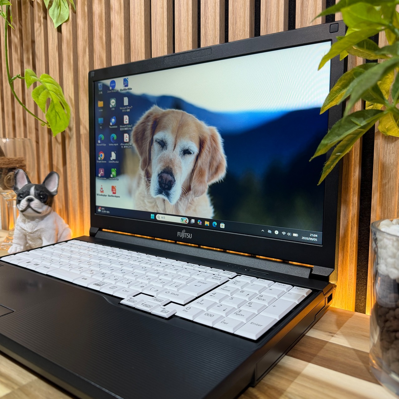 ☘美品 2023年モデル‼️富士通 LIFEBOOK A5512/J☘️第12世代☘8GB☘️SSD255GB☘️ノートパソコン