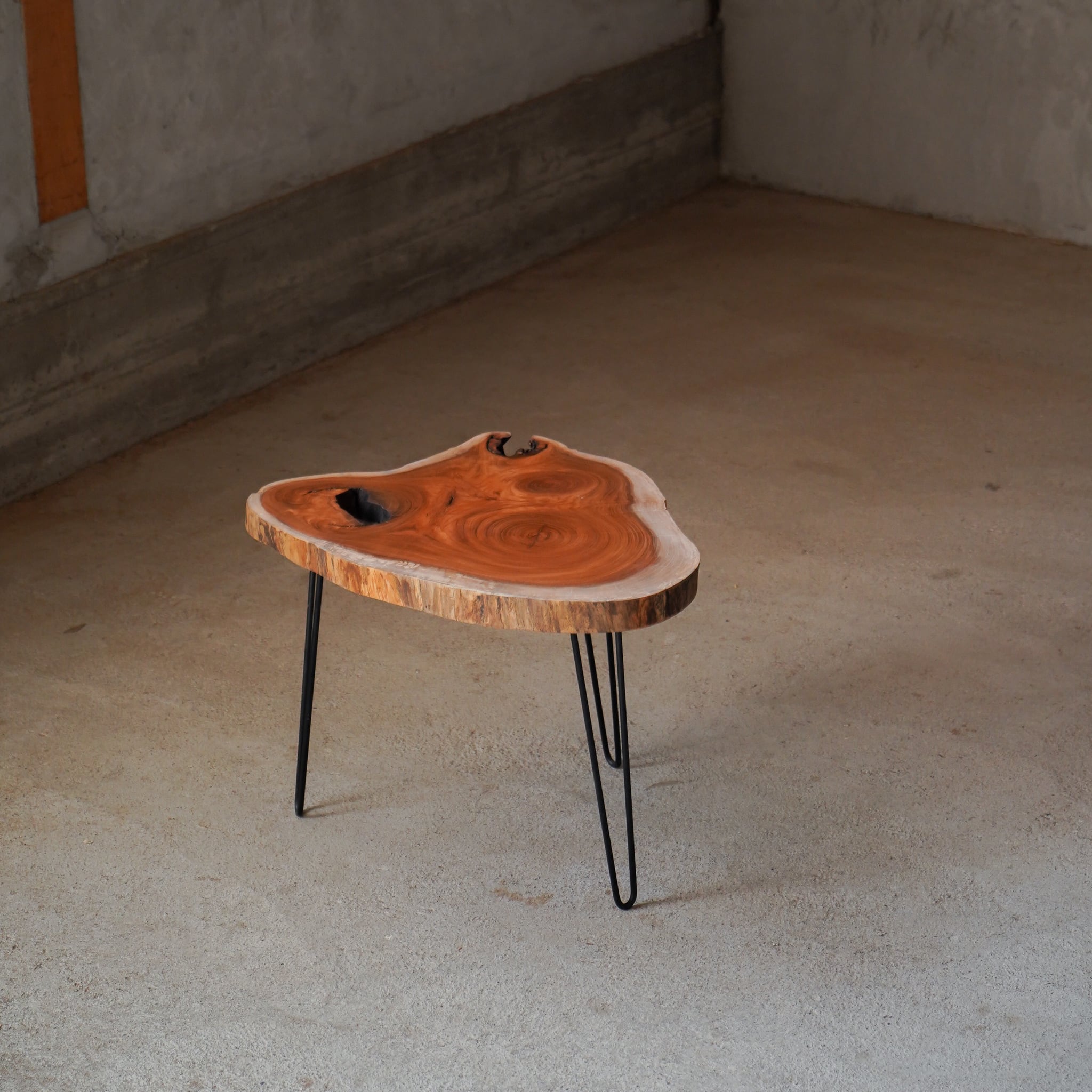 良品》 セール中 天然木 一枚板 大型座卓 円卓 センターテーブル